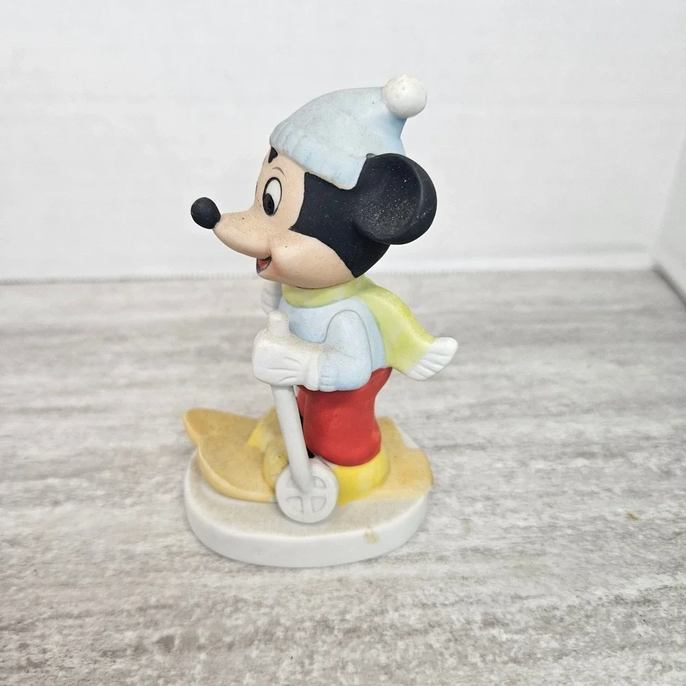 Disney‎ Mickey Mouse Figurine Skier Winter Hat Korea Collectible Decor